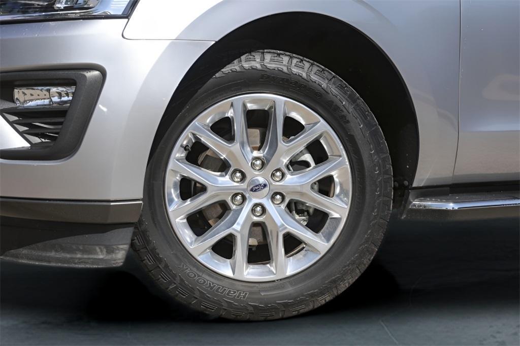 used 2021 Ford Expedition car, priced at $35,900