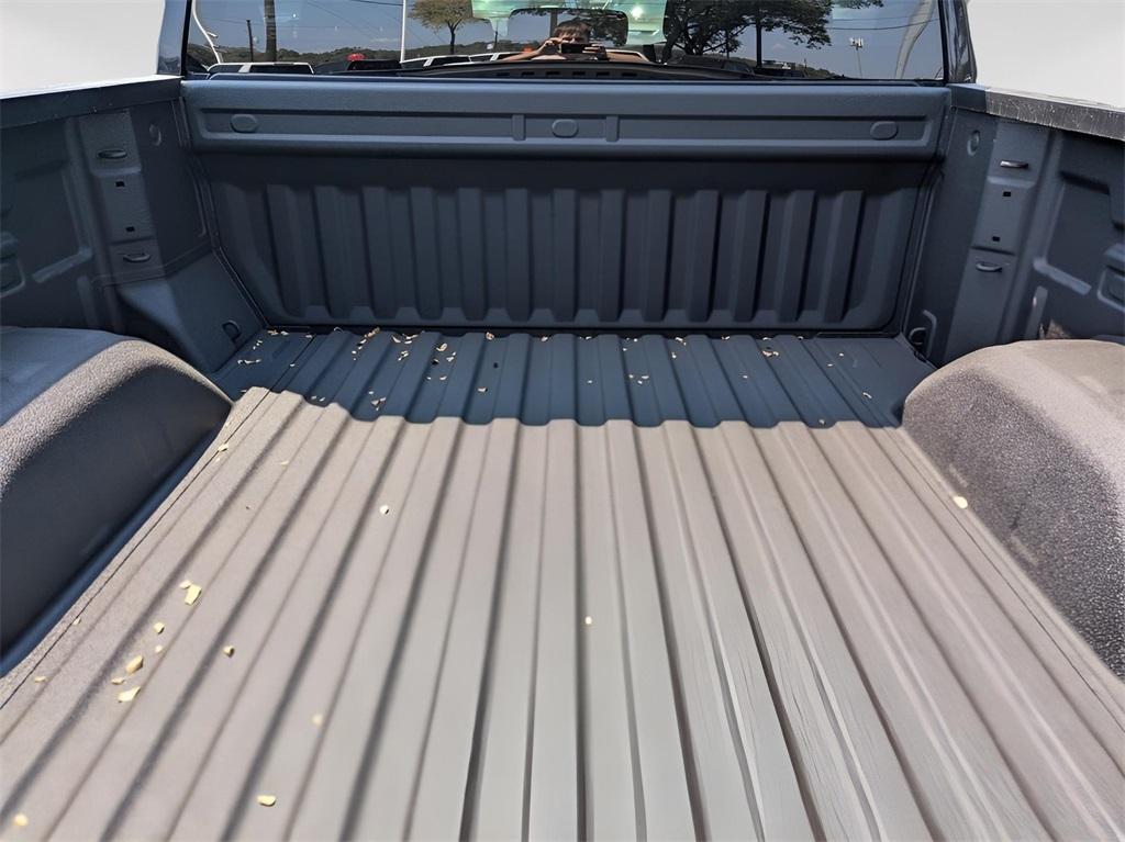 new 2025 GMC Sierra 1500 car, priced at $42,315