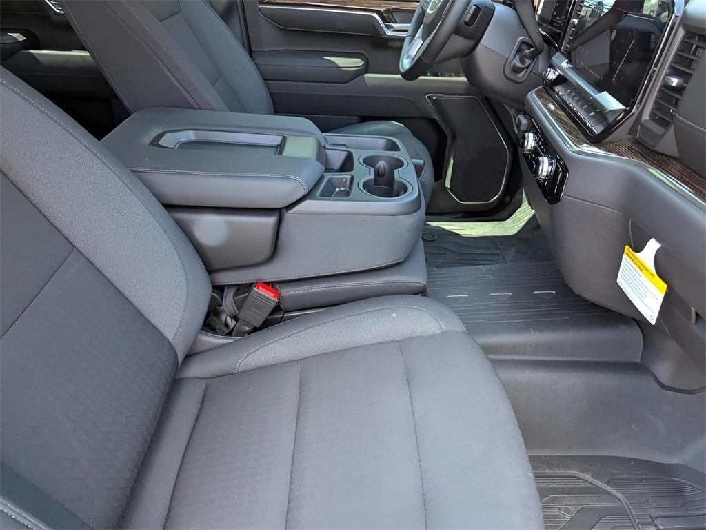 new 2025 GMC Sierra 1500 car, priced at $42,315