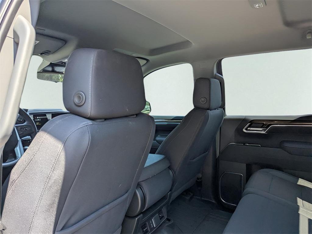 new 2025 GMC Sierra 1500 car, priced at $42,315