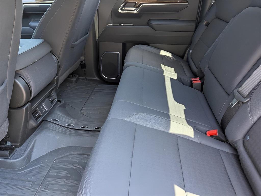 new 2025 GMC Sierra 1500 car, priced at $42,315