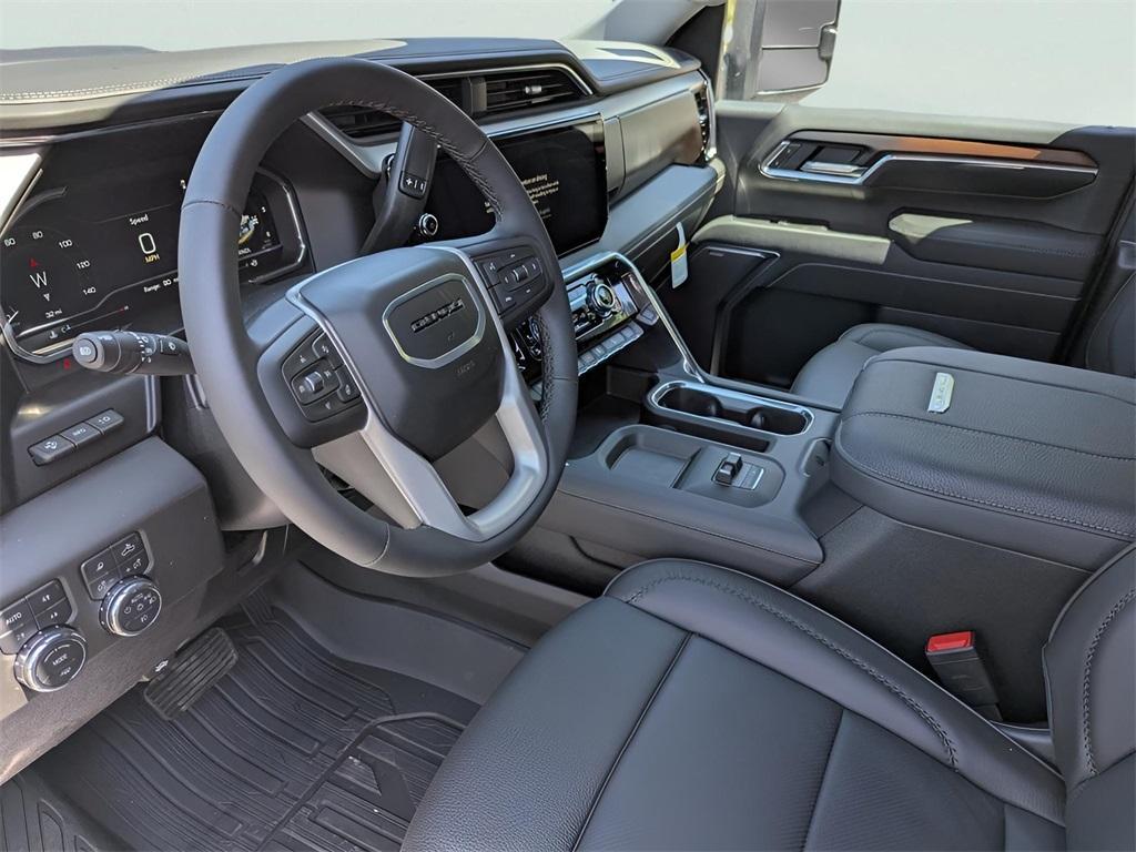 new 2025 GMC Sierra 2500 car, priced at $81,600