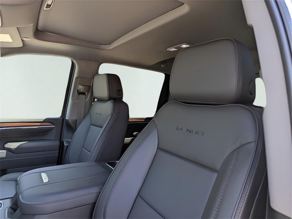 new 2025 GMC Sierra 2500 car, priced at $81,600