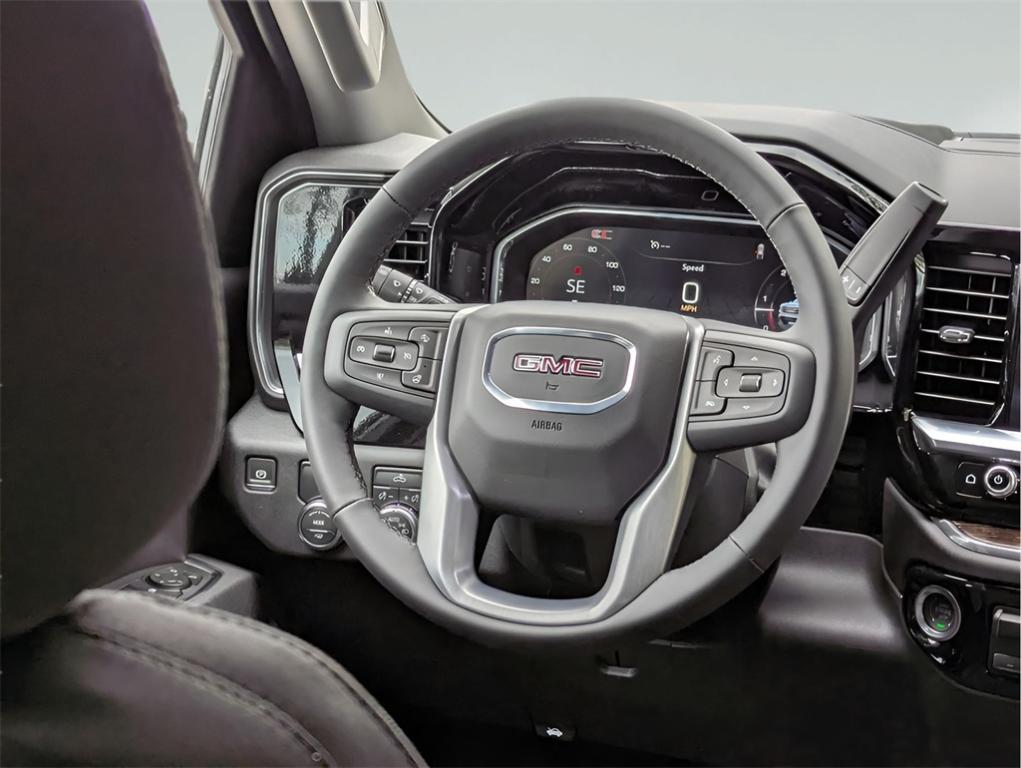 new 2025 GMC Sierra 1500 car, priced at $43,495