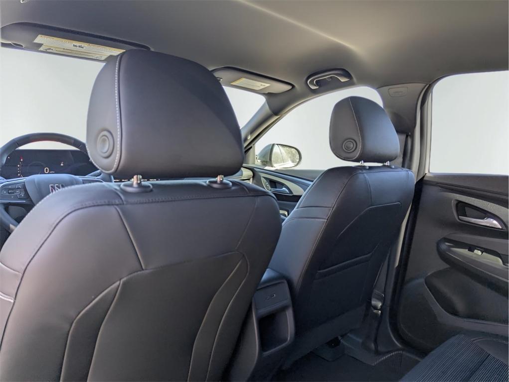 new 2025 Buick Envista car, priced at $27,650