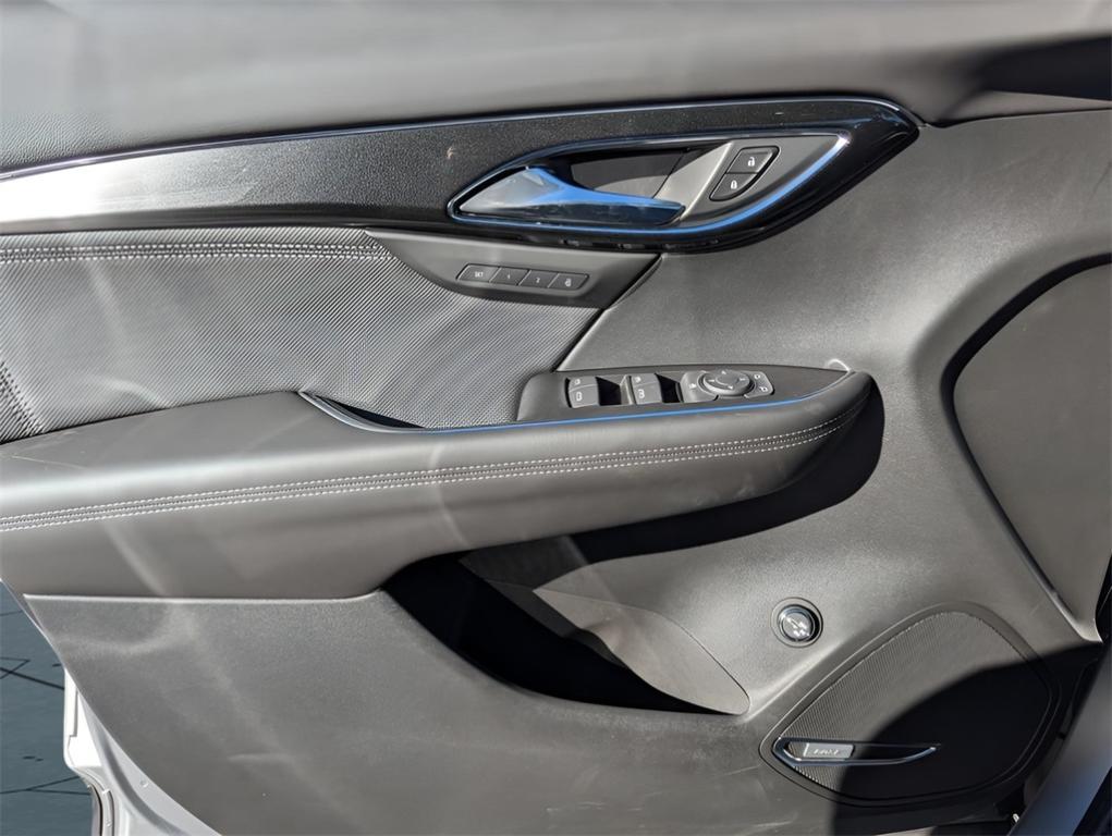 new 2025 Buick Envision car, priced at $38,935