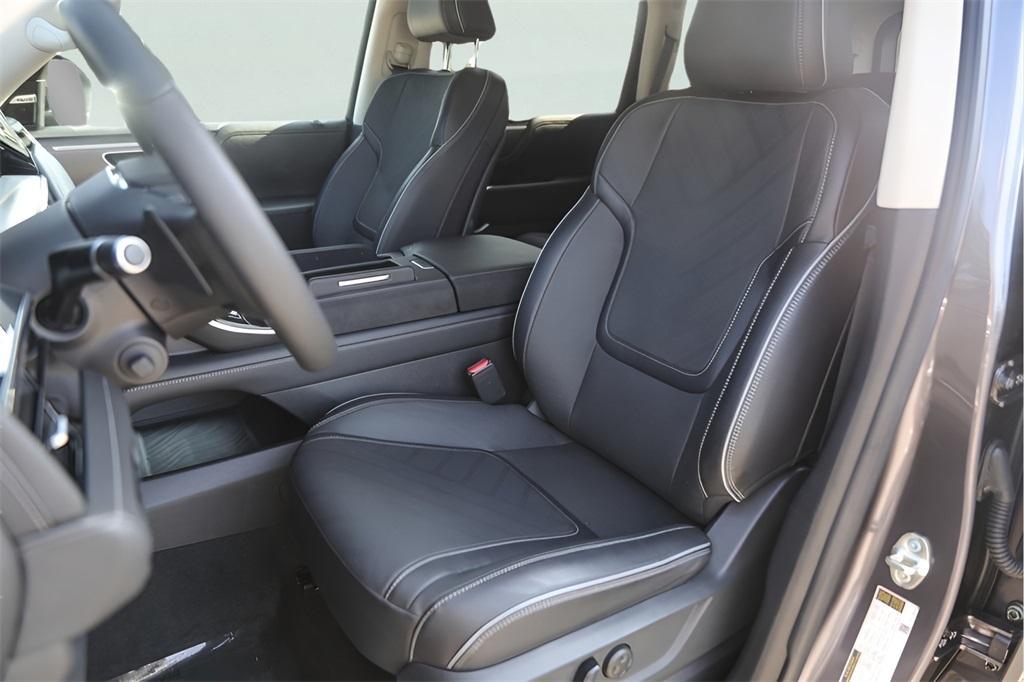 used 2025 INFINITI QX80 car, priced at $78,782