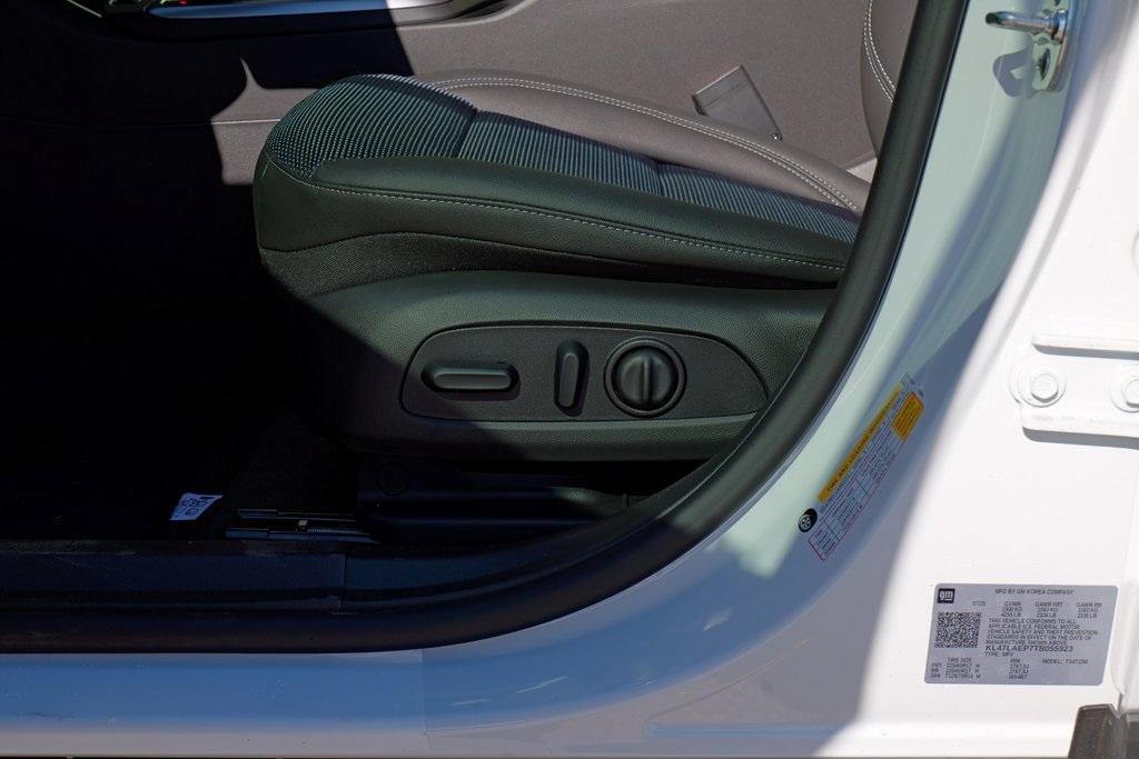 new 2026 Buick Envista car, priced at $26,585