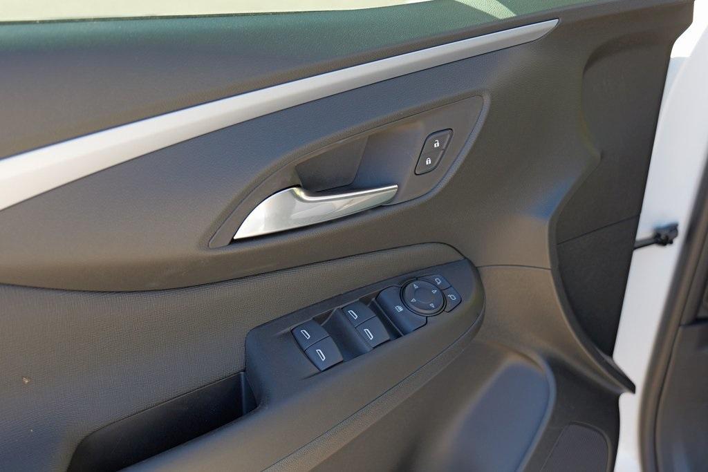 new 2026 Buick Envista car, priced at $26,585