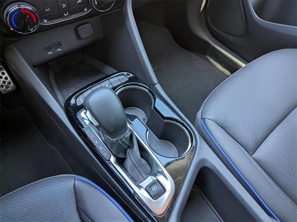 new 2025 Buick Encore GX car, priced at $25,315