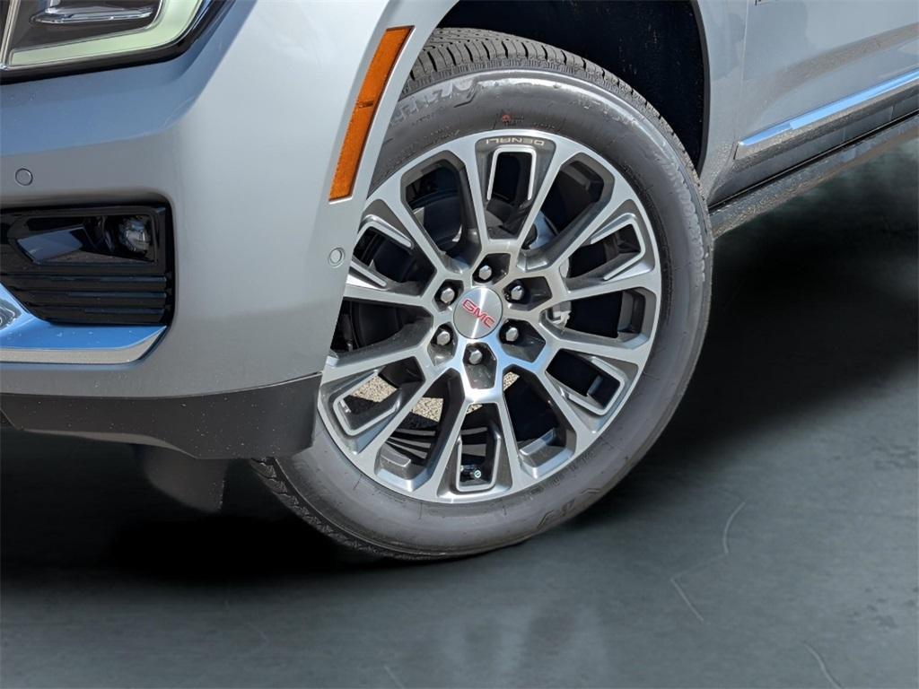 new 2025 GMC Yukon XL car, priced at $93,055
