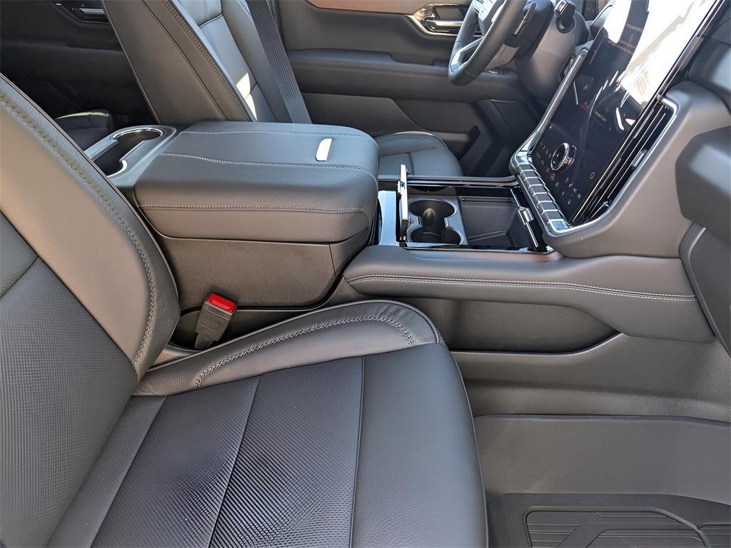 new 2025 GMC Yukon XL car, priced at $93,055