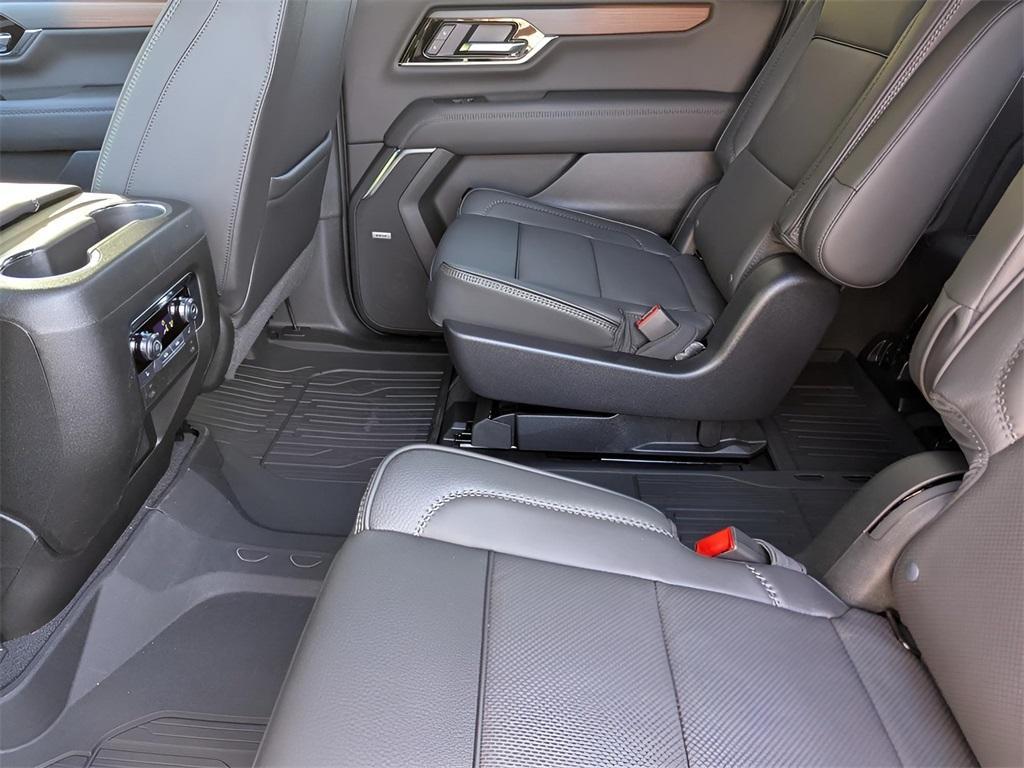 new 2025 GMC Yukon XL car, priced at $93,055