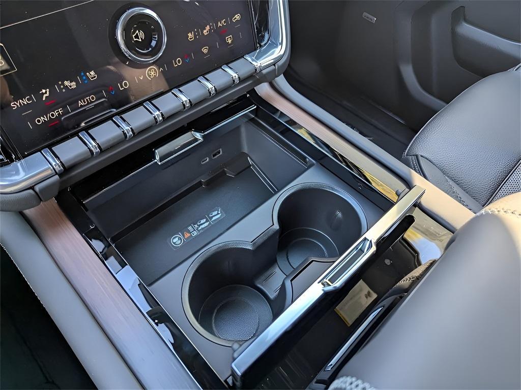 new 2025 GMC Yukon XL car, priced at $93,055