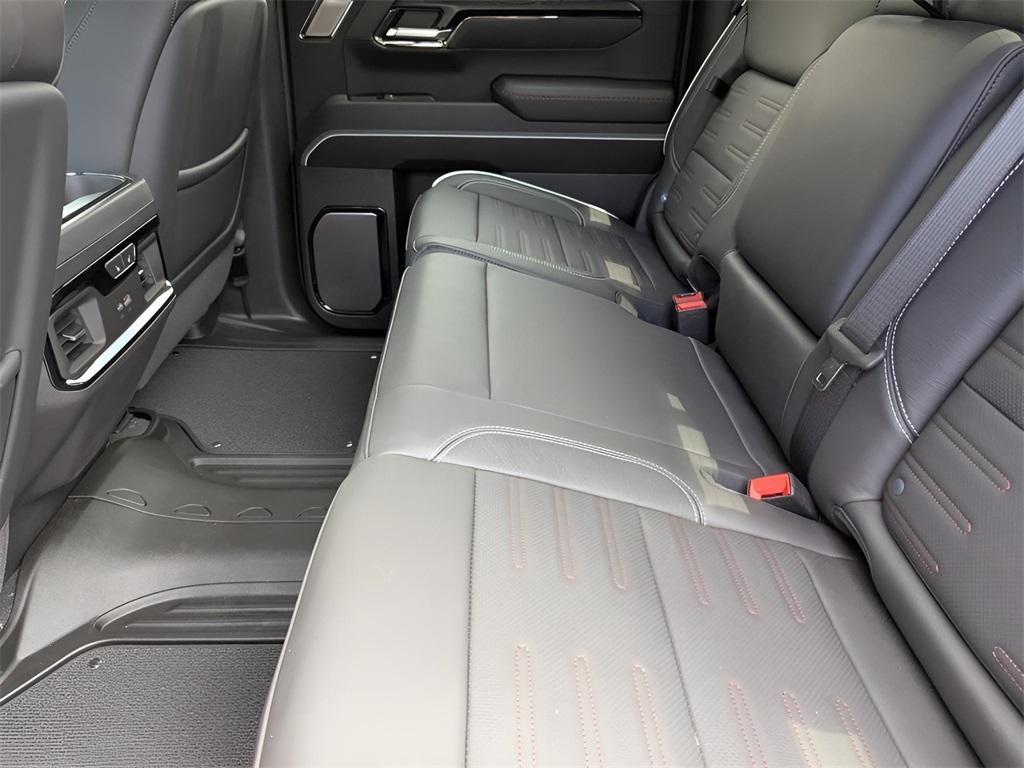 new 2025 GMC Sierra 1500 car, priced at $75,529