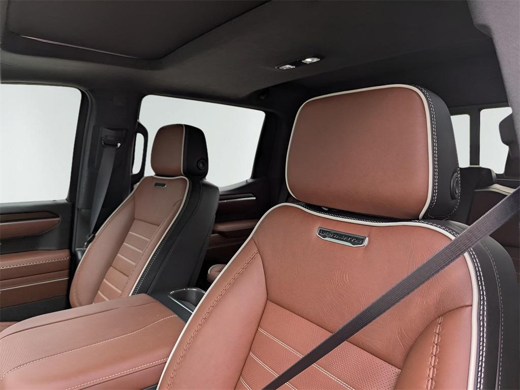 new 2025 GMC Sierra 1500 car, priced at $77,354