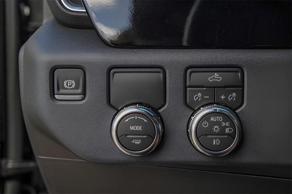 new 2025 GMC Sierra 1500 car, priced at $43,490