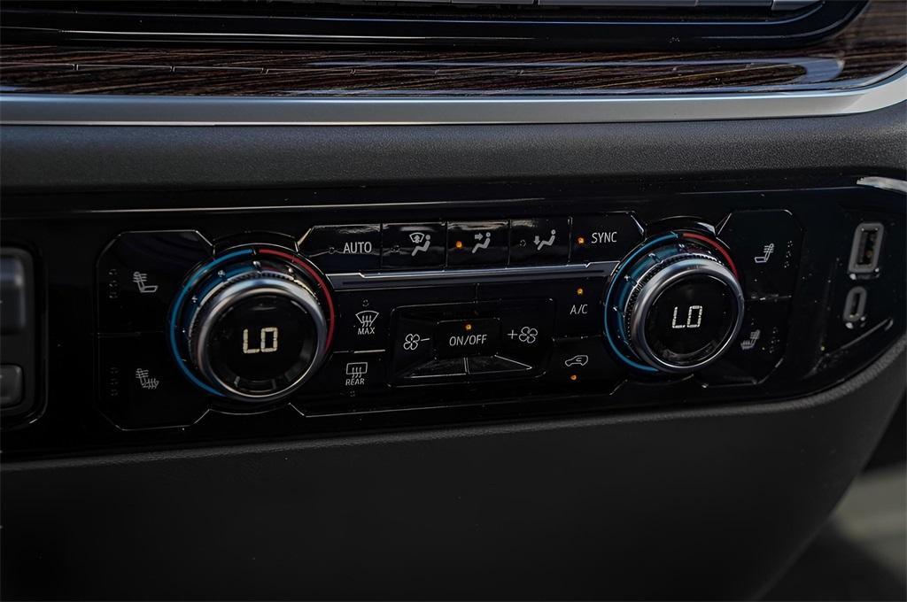 new 2025 GMC Sierra 1500 car, priced at $43,490