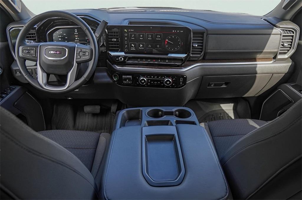 new 2025 GMC Sierra 1500 car, priced at $43,490