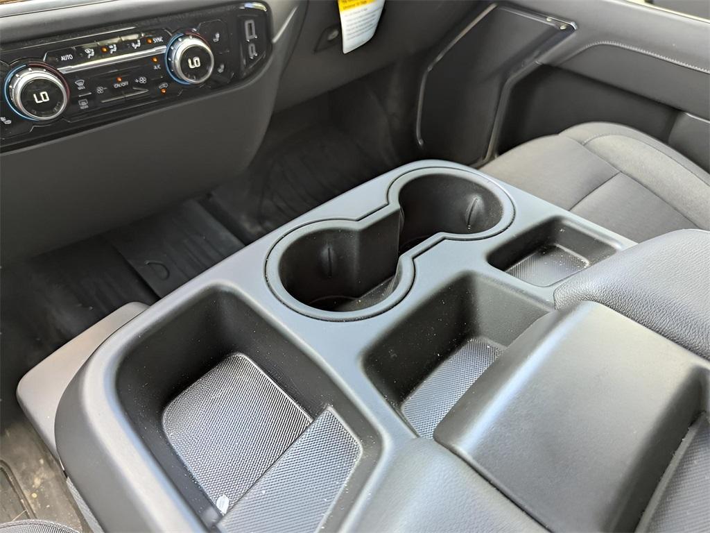 new 2025 GMC Sierra 1500 car, priced at $43,490