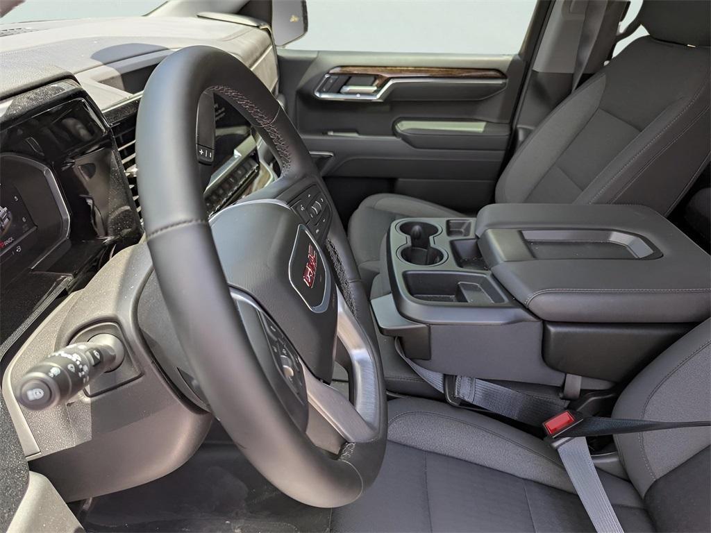 new 2025 GMC Sierra 1500 car, priced at $43,490