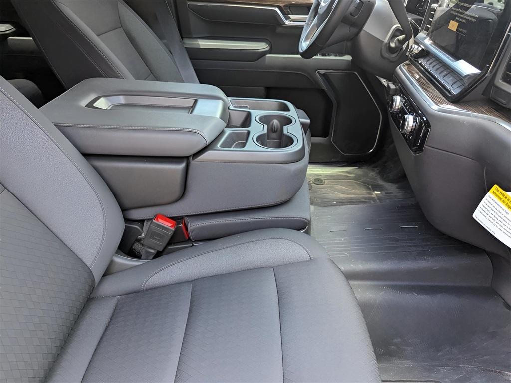 new 2025 GMC Sierra 1500 car, priced at $43,490