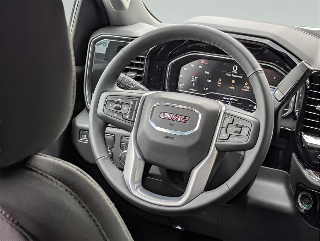 new 2025 GMC Sierra 1500 car, priced at $43,990