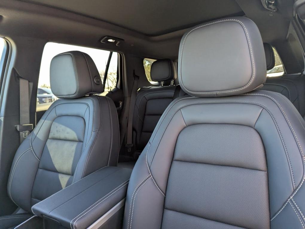 new 2025 GMC Terrain car, priced at $39,120