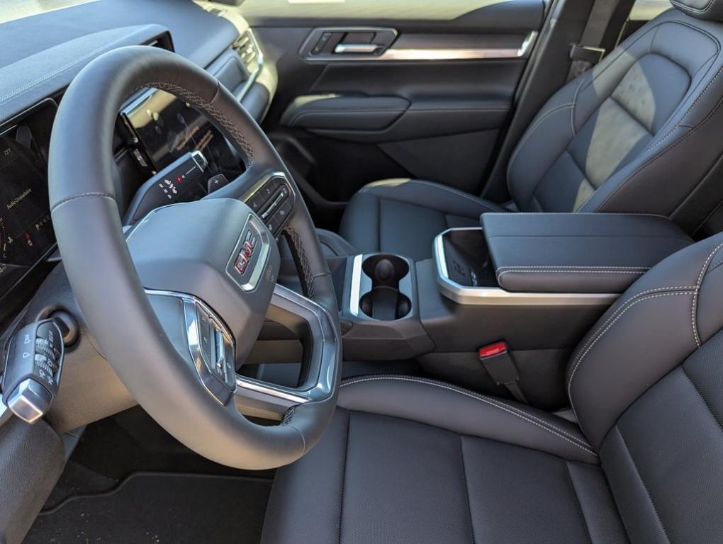 new 2025 GMC Terrain car, priced at $39,120