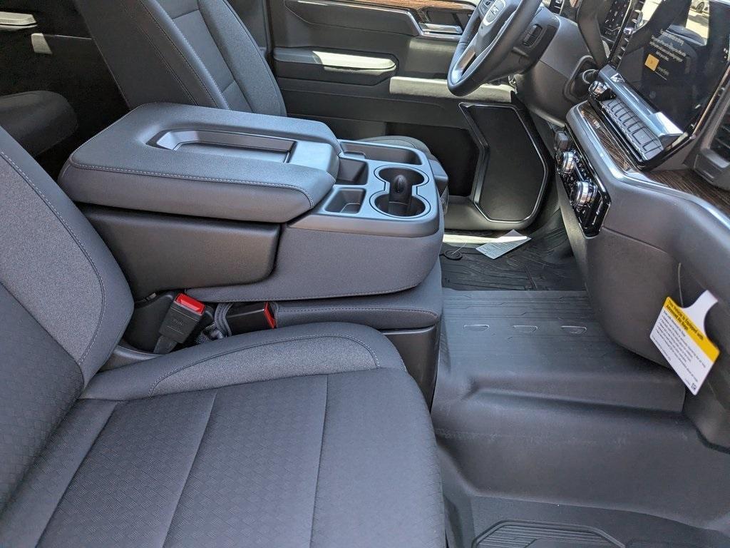 new 2025 GMC Sierra 1500 car, priced at $43,815