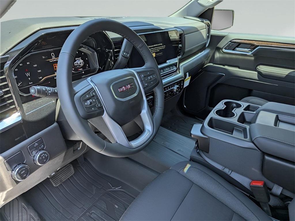new 2025 GMC Sierra 1500 car, priced at $43,815