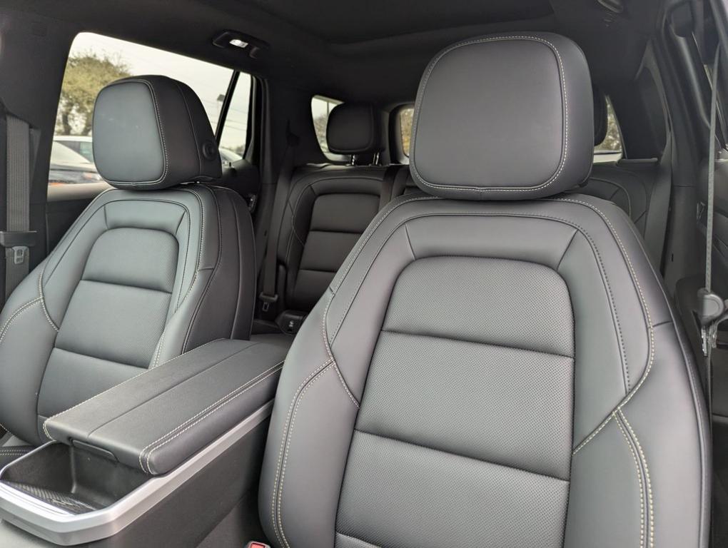 new 2025 GMC Terrain car, priced at $39,120