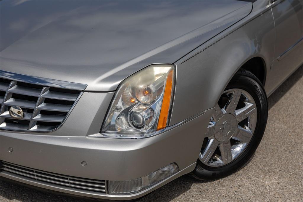 used 2007 Cadillac DTS car, priced at $11,900