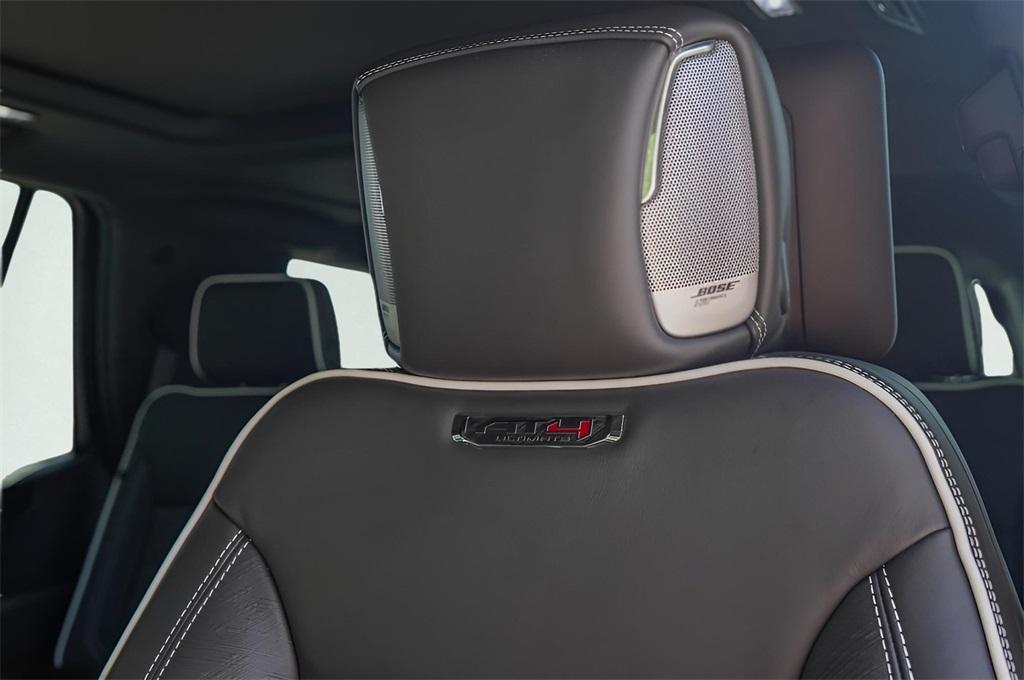 new 2025 GMC Yukon car, priced at $101,634