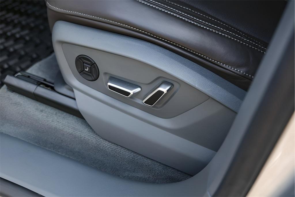 used 2024 Audi Q8 car, priced at $68,900