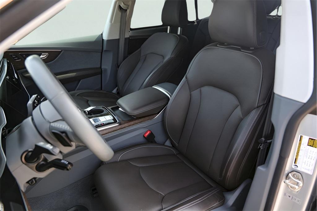 used 2024 Audi Q8 car, priced at $68,900
