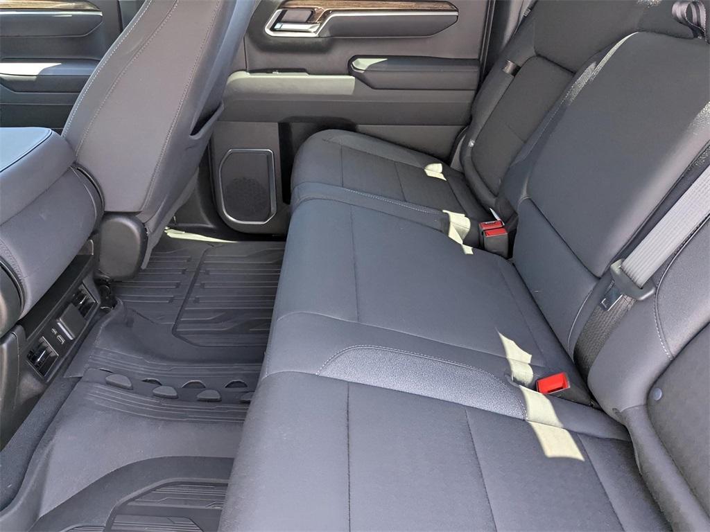 new 2025 GMC Sierra 1500 car, priced at $42,995