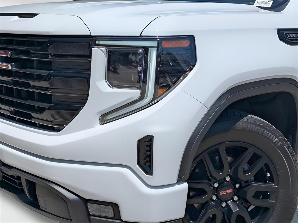 new 2025 GMC Sierra 1500 car, priced at $41,495