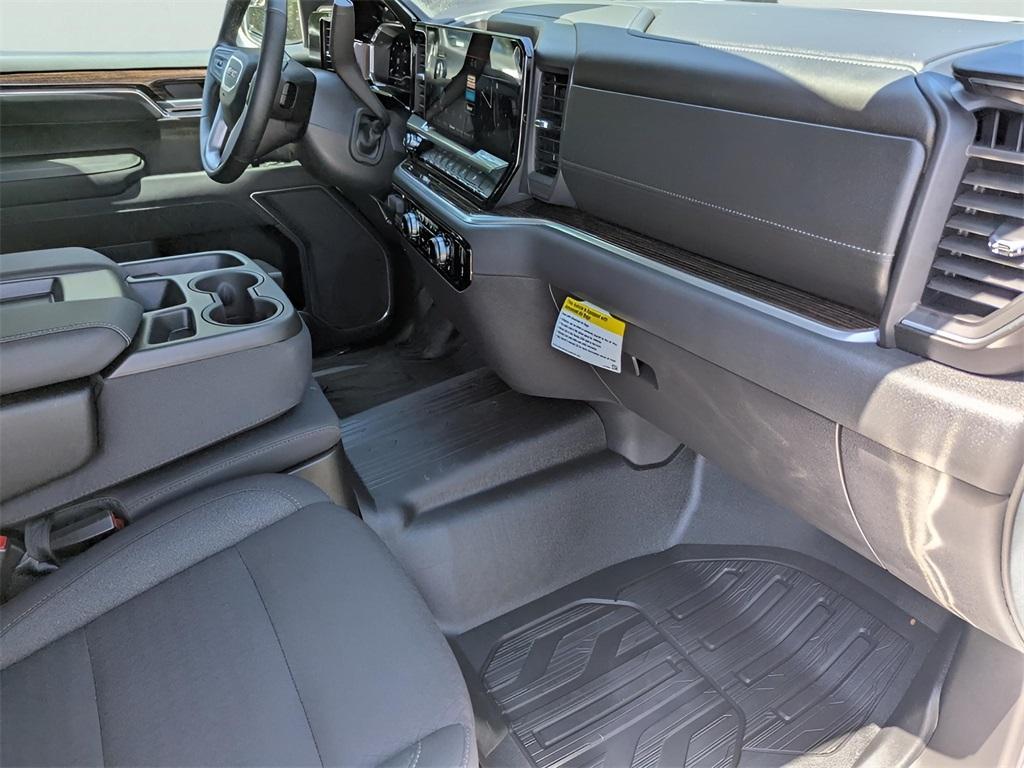 new 2025 GMC Sierra 1500 car, priced at $41,495