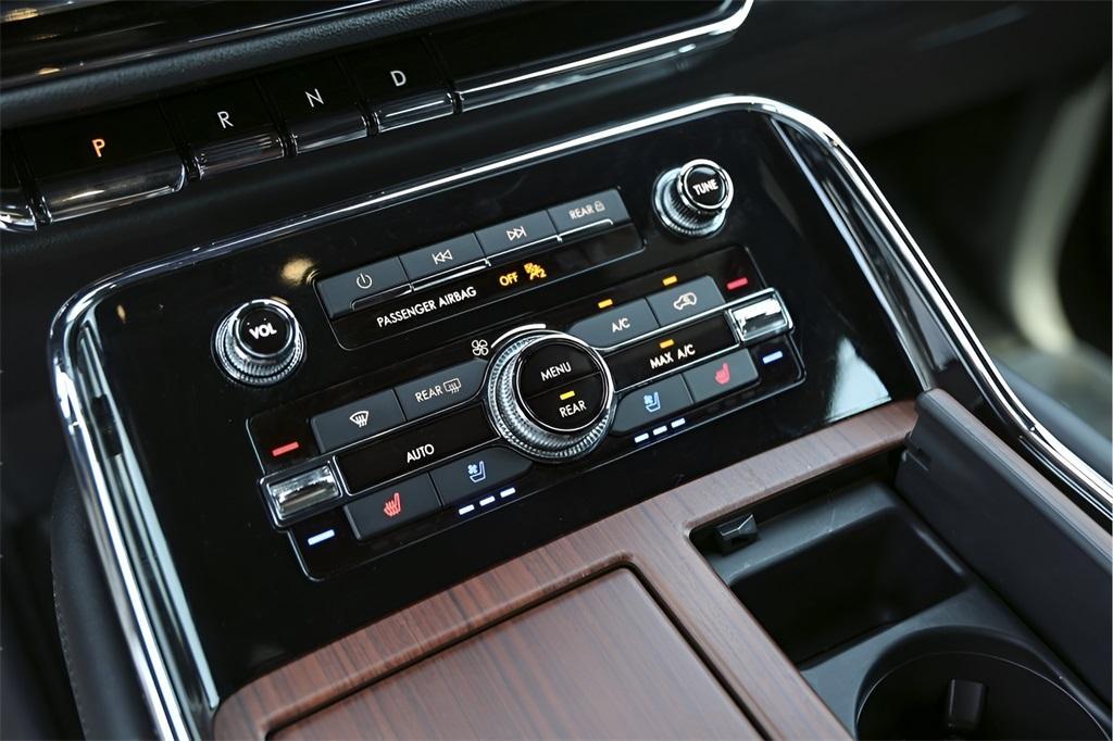 used 2023 Lincoln Navigator car, priced at $74,850
