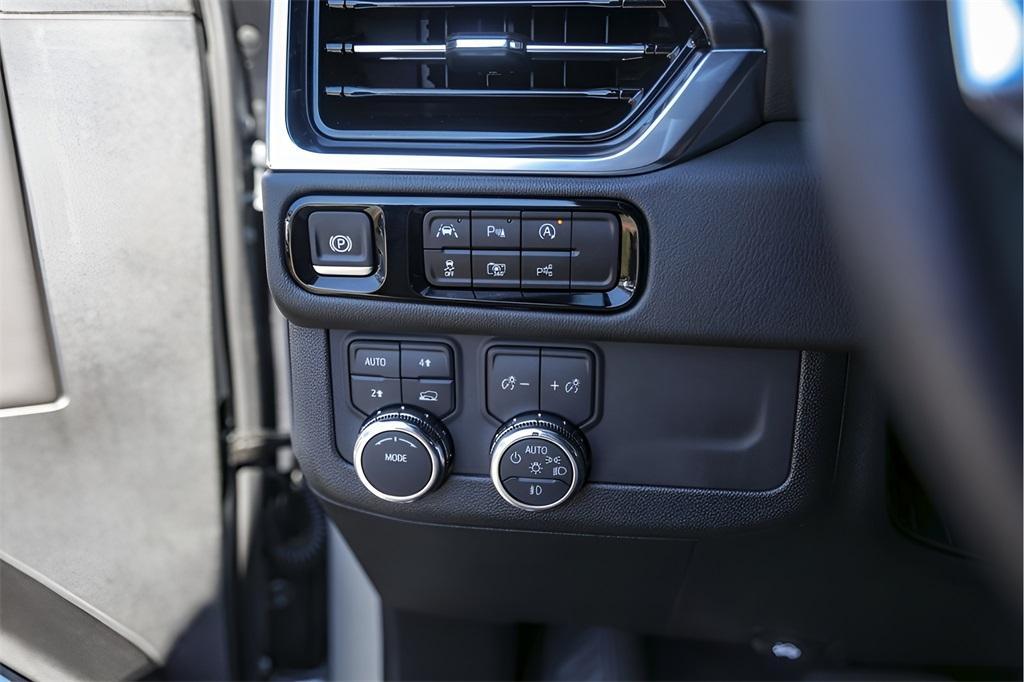used 2025 GMC Yukon XL car, priced at $83,872