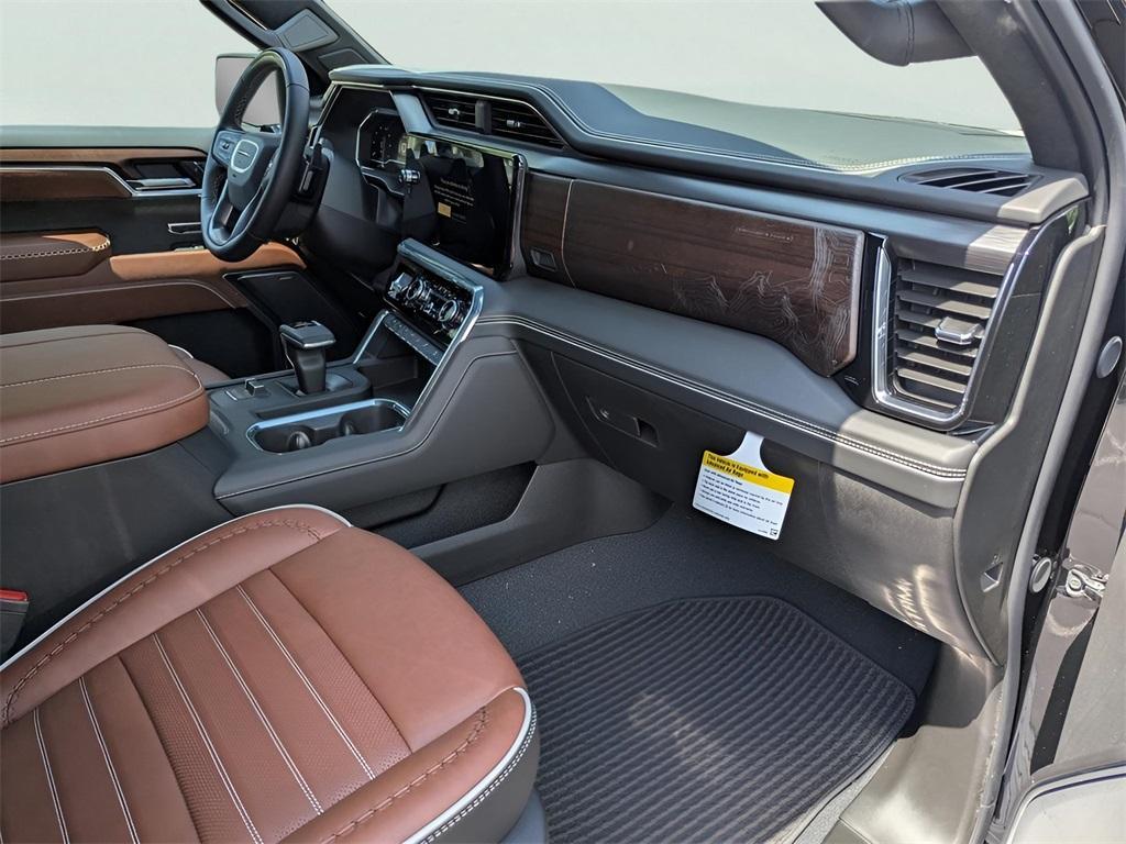 new 2025 GMC Sierra 1500 car, priced at $75,054