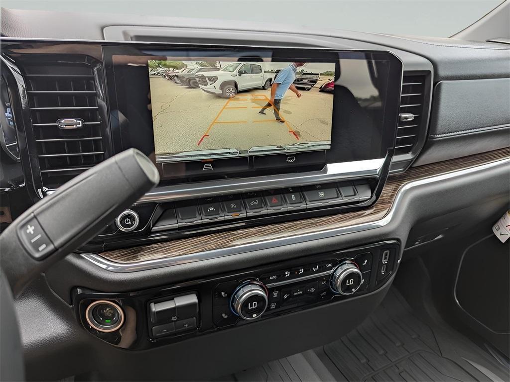 new 2025 GMC Sierra 1500 car, priced at $47,490