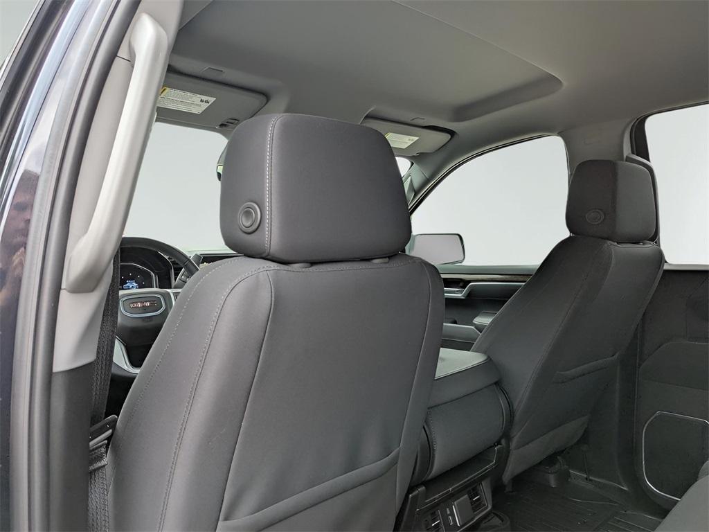 new 2025 GMC Sierra 1500 car, priced at $47,490