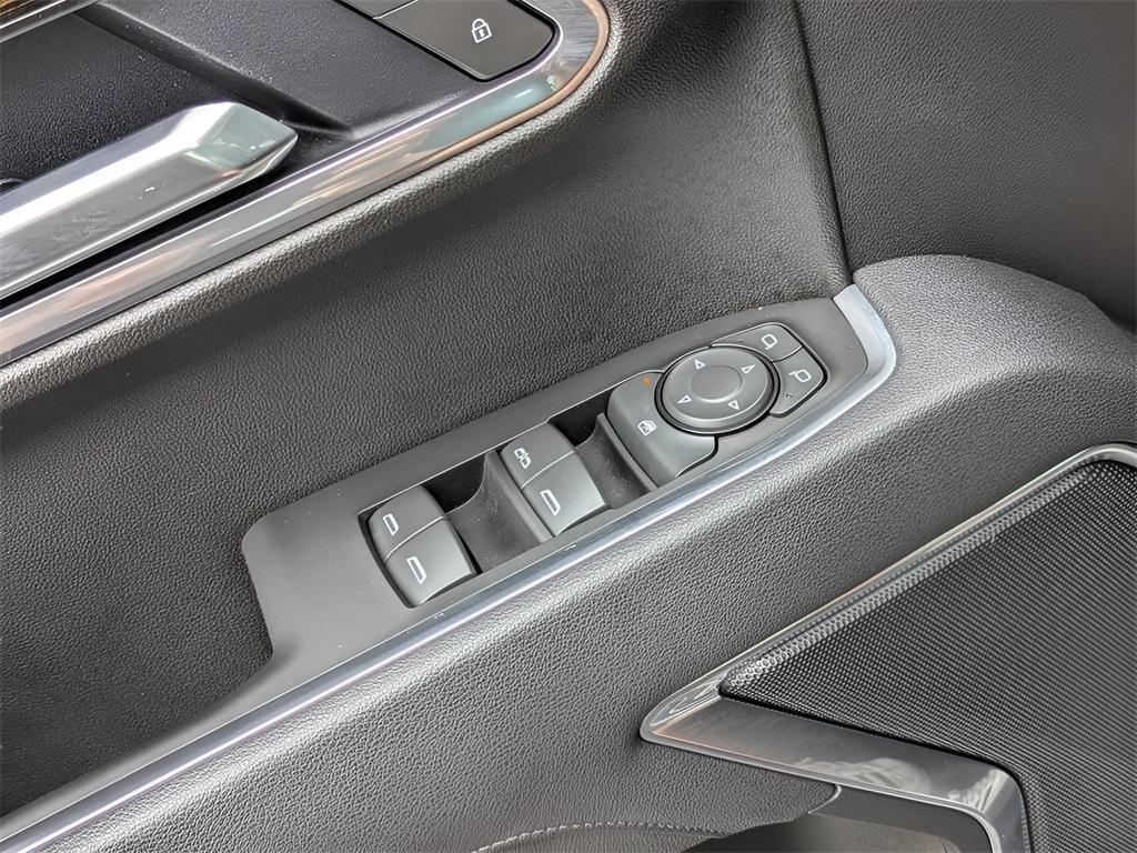 new 2025 GMC Sierra 1500 car, priced at $47,490