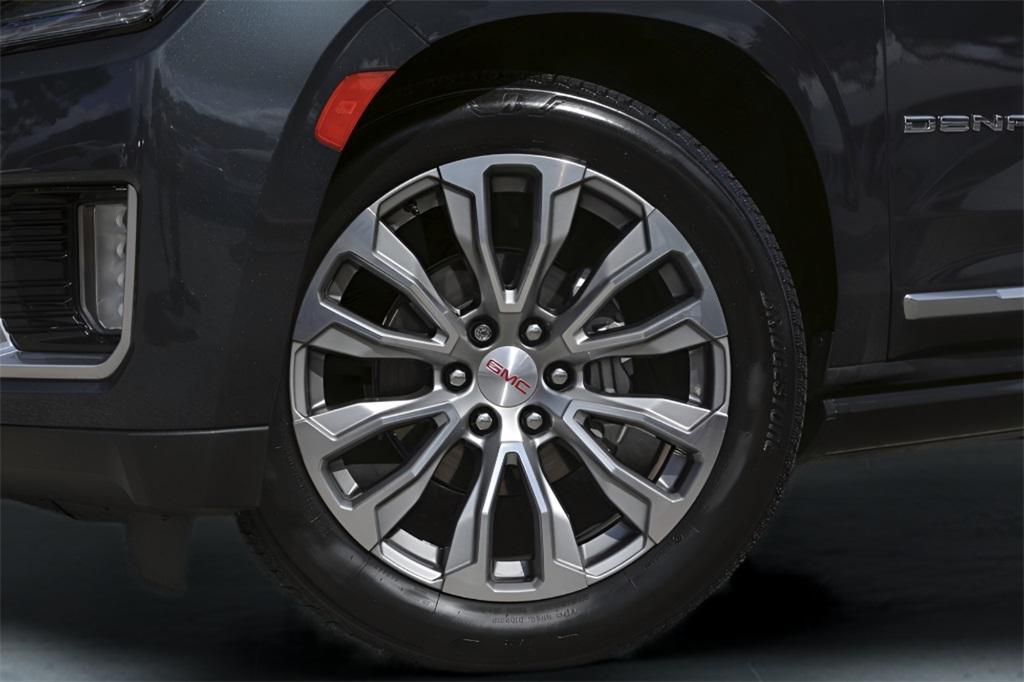 used 2021 GMC Yukon car, priced at $49,698