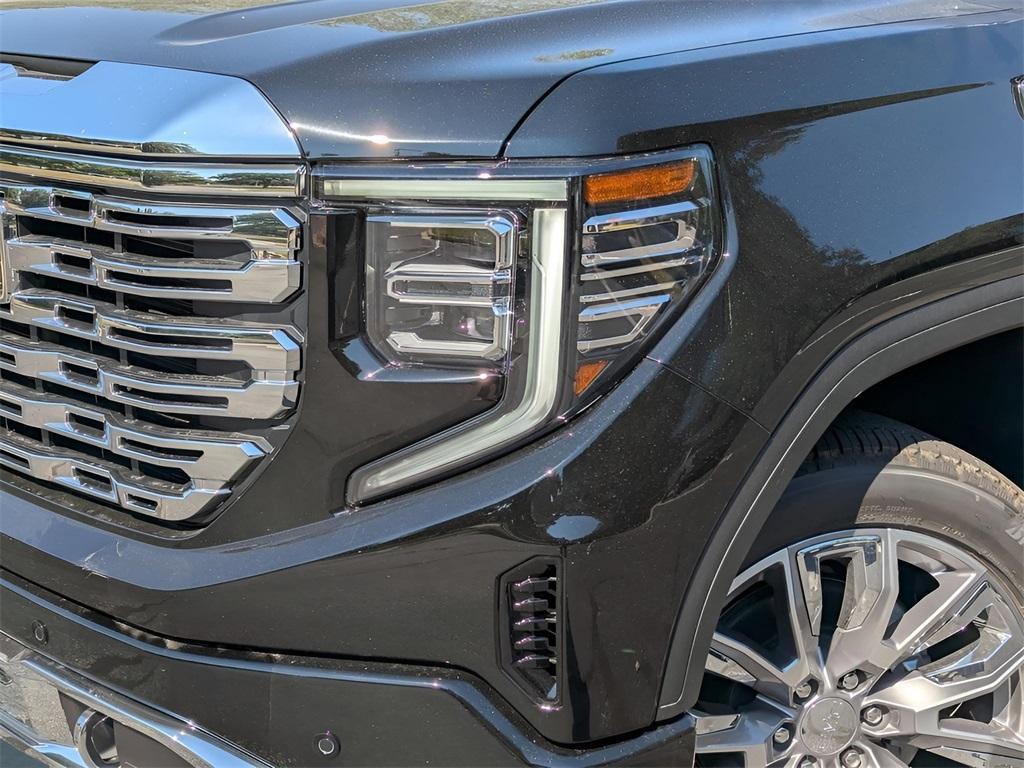 new 2026 GMC Sierra 1500 car, priced at $70,605