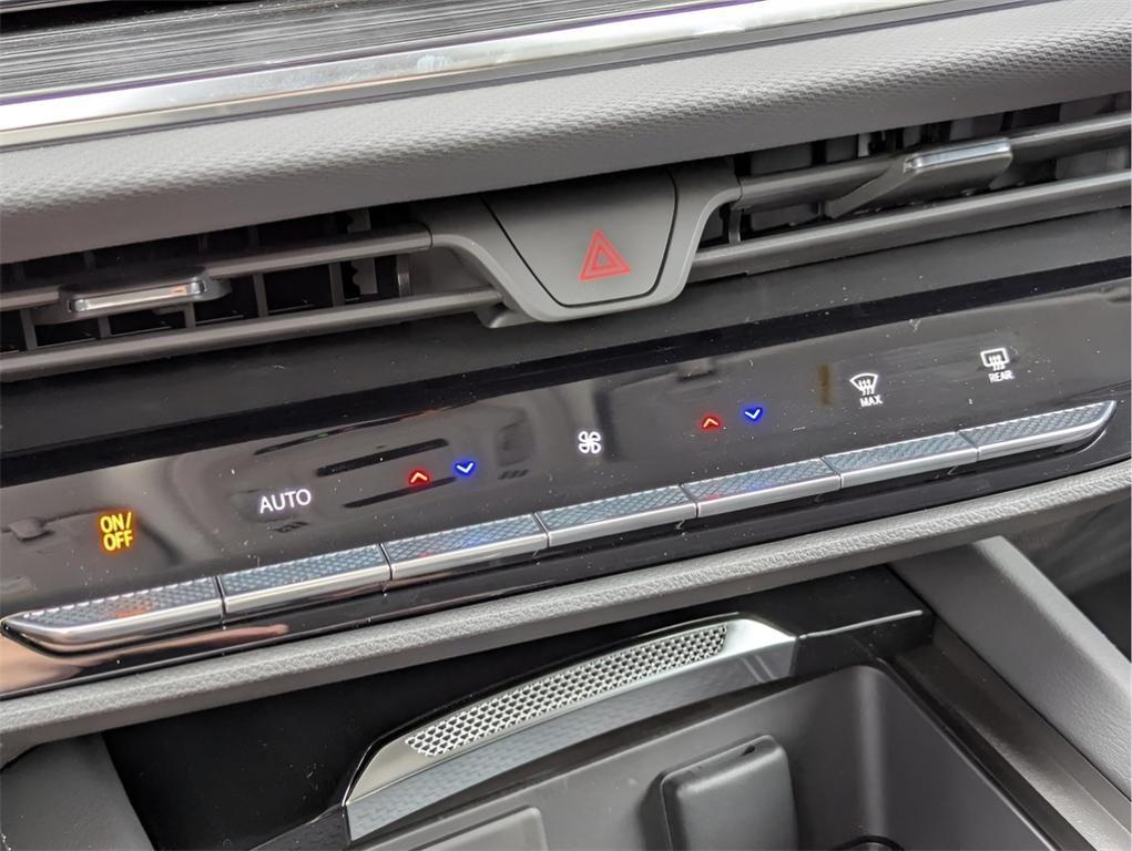 new 2025 Buick Envision car, priced at $35,935