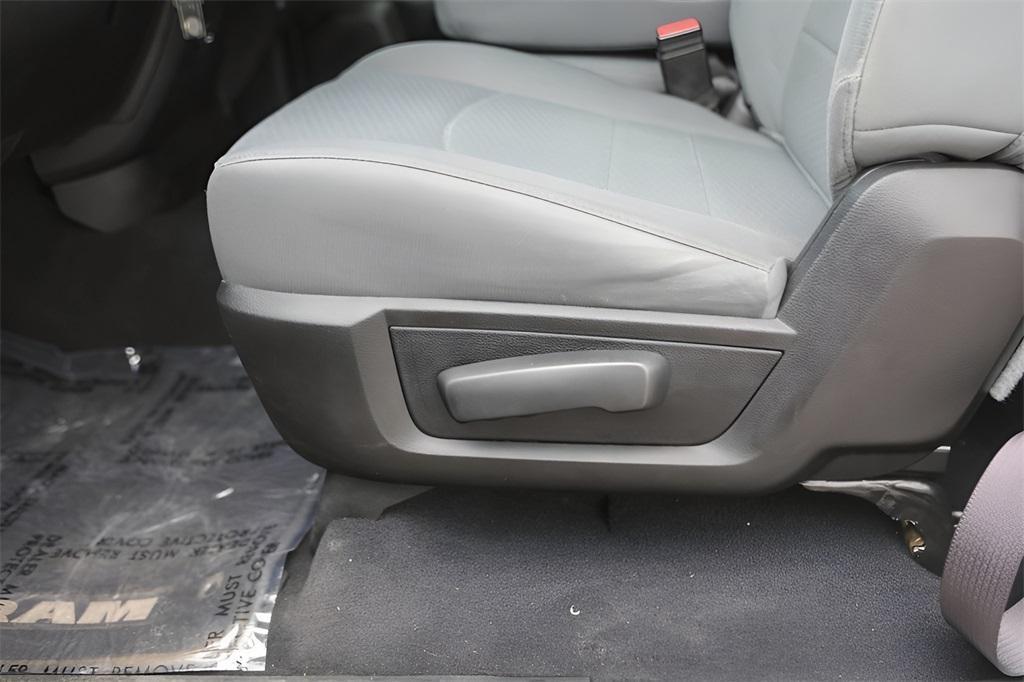 used 2020 Ram 1500 Classic car, priced at $21,900