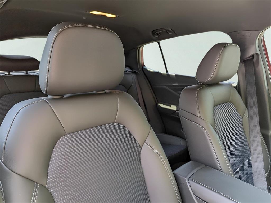 new 2025 Buick Envista car, priced at $24,355